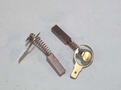 ЩЕТКА ГРАФИТОВАЯ